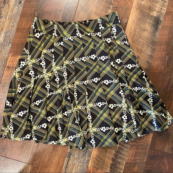 URBAN OUTFITTERS Emerson Print Pleated Mini Skirt - Picture 6 of 11